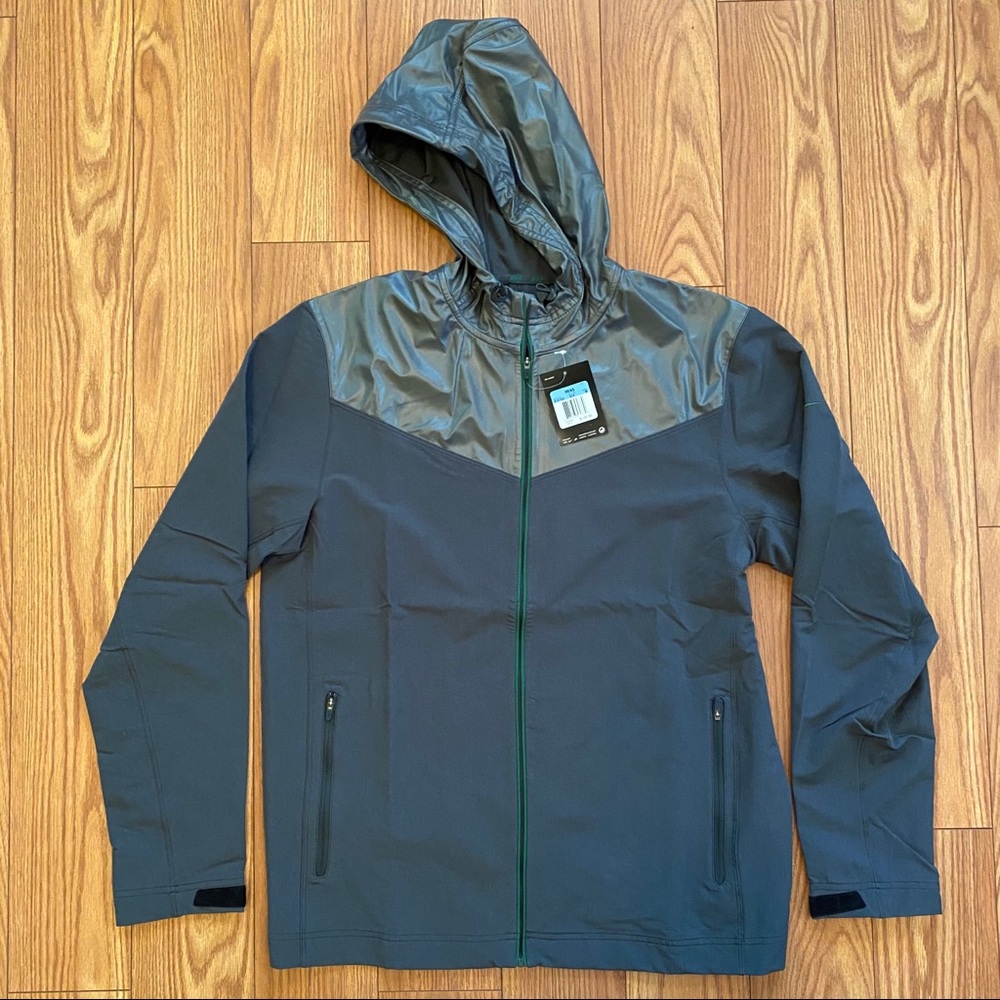 Nike jacket NWT